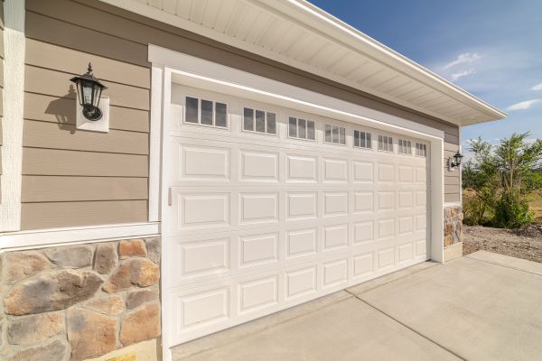Cost of Garage Lifting in Elk River
